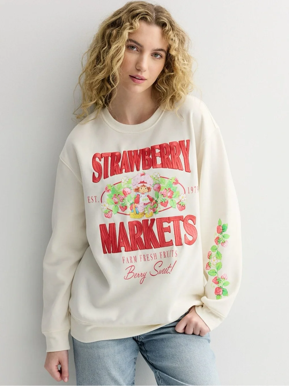 Cream 'Strawberry Shortcake Markets' Graphic Sweatshirt - Picture 3 of 16